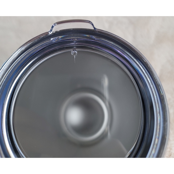 NEW red thermal cup with lid - Picture 8 of 16